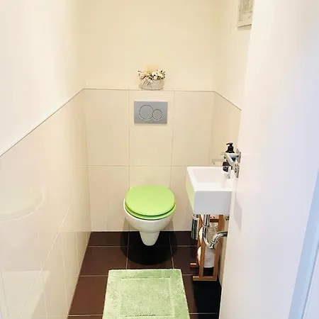 Luxusní Byt 2+kk V Praze * Praha